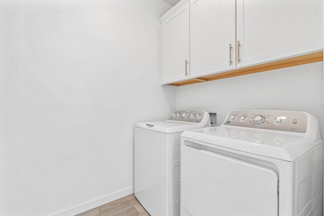 Building Photo - 12459 W Norterra Ln