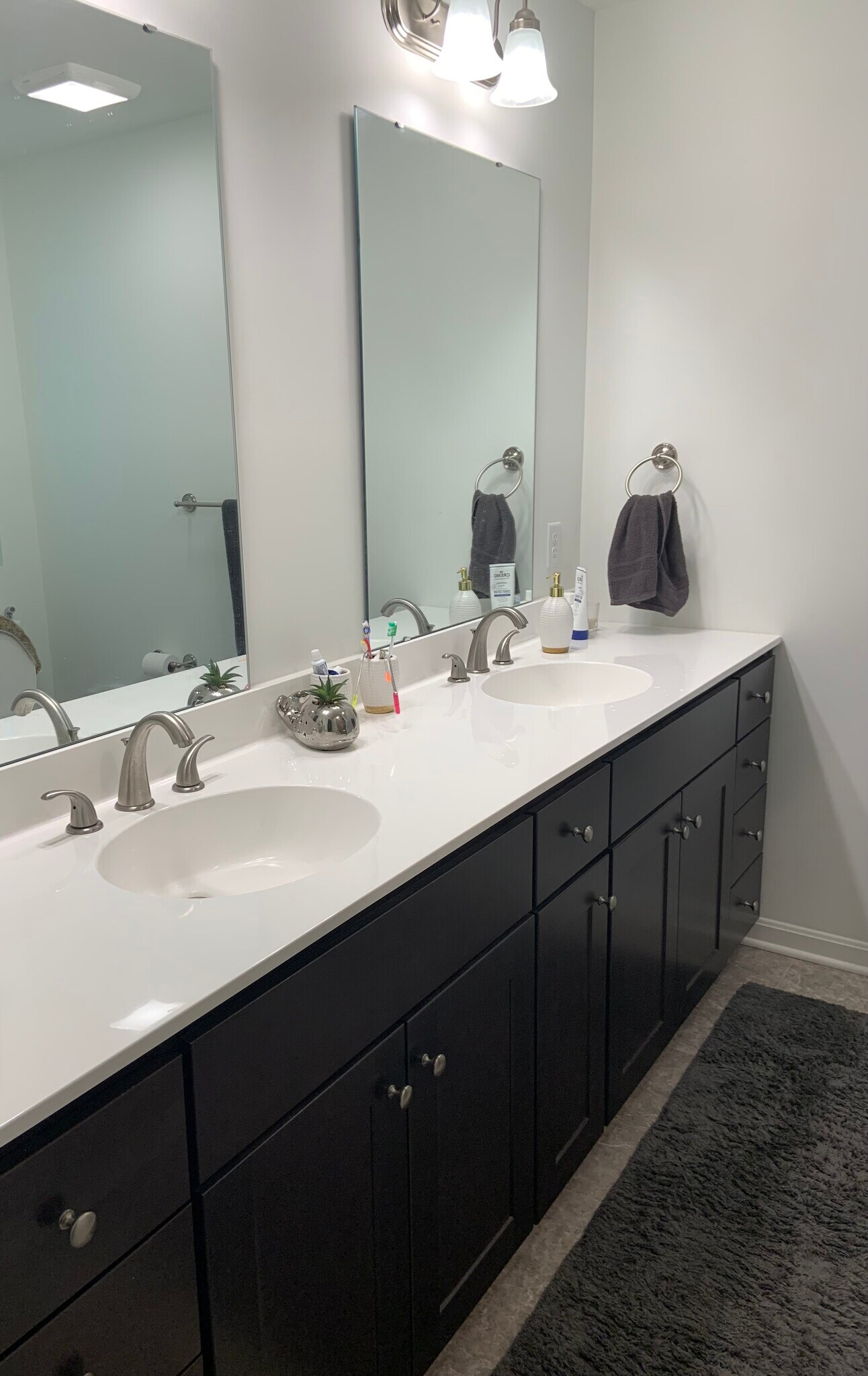 Master Bath - 304 Thurgood Dr