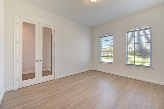 Building Photo - 625 Cape Capri Dr