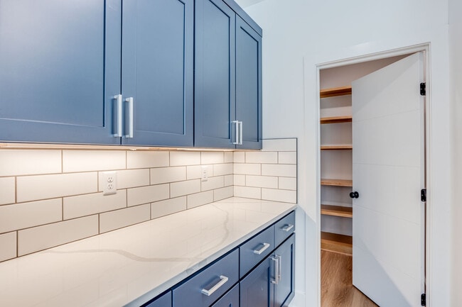 Building Photo - 3554 N Tyler Ct