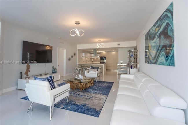 Building Photo - 17111 Biscayne Blvd