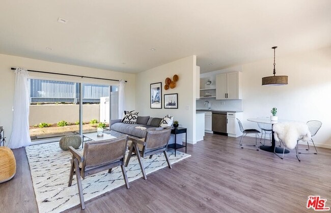 Building Photo - 6453 Sycamore Meadows Dr