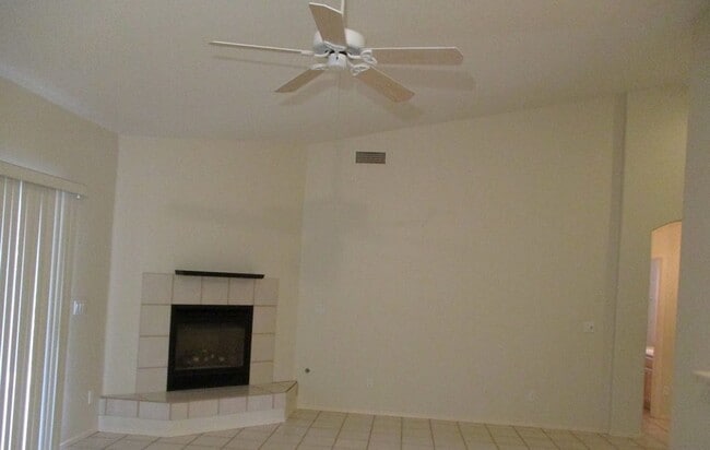 Building Photo - Unfurnished, 1-year long-term rental