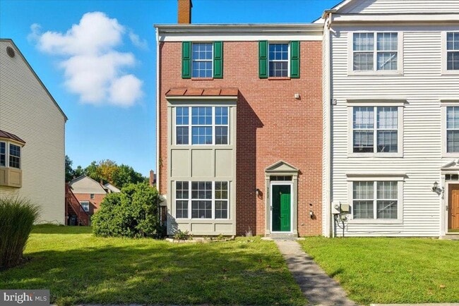 Primary Photo - 9208 Fairlane Pl