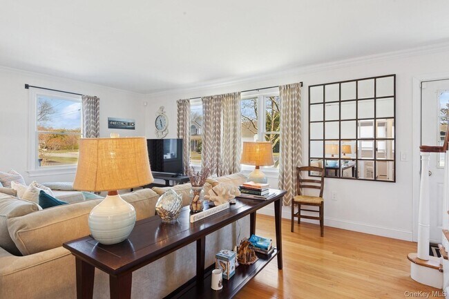 Building Photo - 1110 Gillette Dr