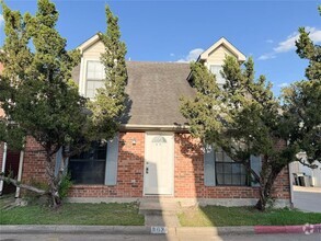 Building Photo - 8631 Mapletwist St