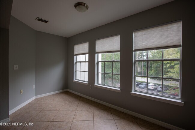 Building Photo - 3591 Kernan Blvd S