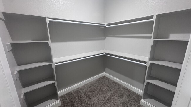 Building Photo - 3211 Bourland St