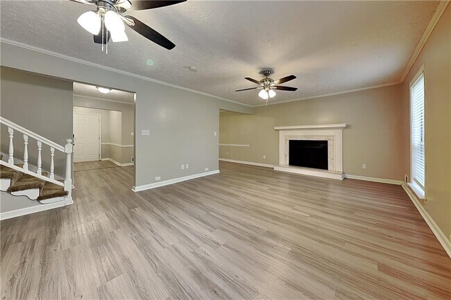 Building Photo - 2075 Pinella Dr