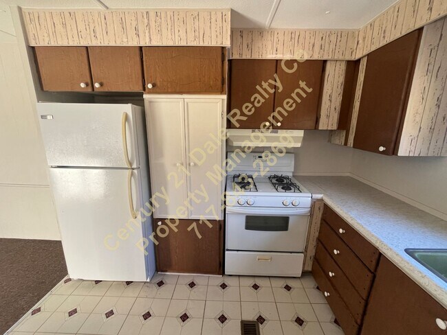 Building Photo - 2 Bedroom 1 Bath home in East Berlin