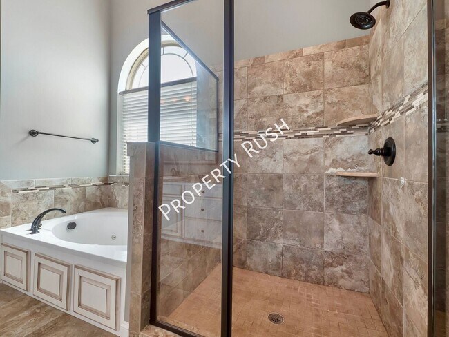 Building Photo - 7962 Burgundy Cir