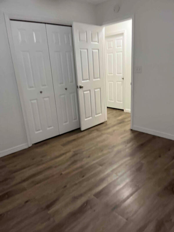 Building Photo - 103 Trenton Ave