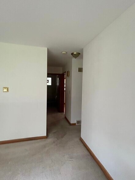 Building Photo - 2345 Brooksprings Dr