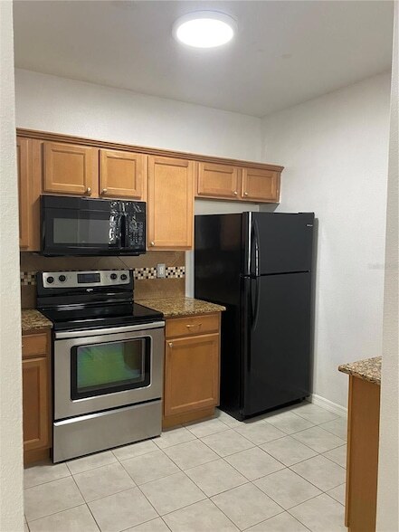 Building Photo - 6014 Portsdale Pl