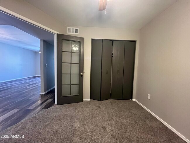 Building Photo - 3119 W Cochise Dr