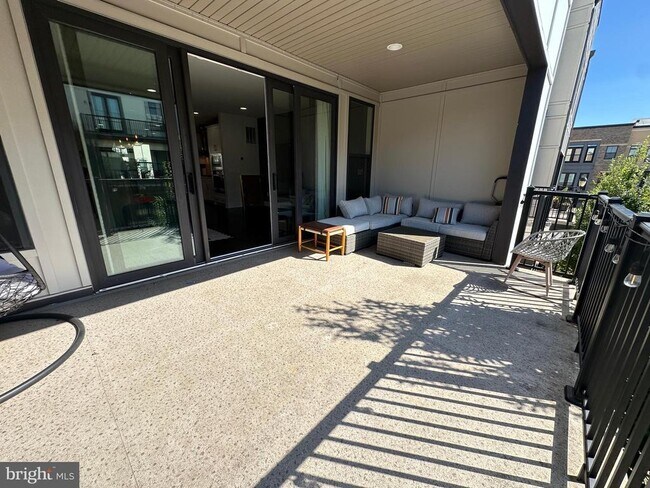 Building Photo - 23115 Cottonwillow Sq