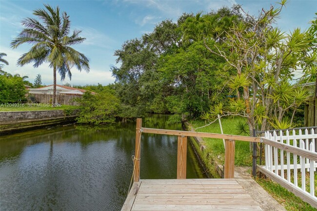 Building Photo - Grant Street, Hollywood, FL 33021 - 3 BR 2 BA house