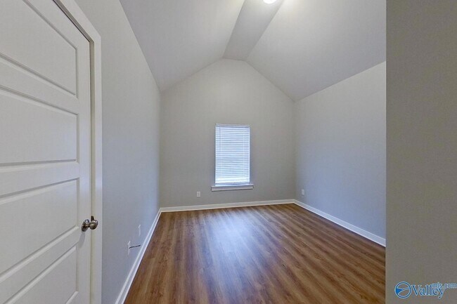 Building Photo - 1389 Old Rd