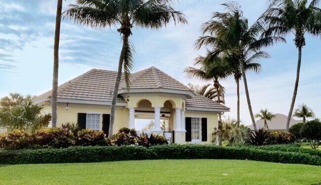 Building Photo - 5327 Solway Dr