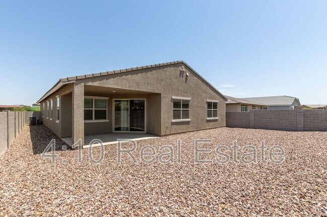 Building Photo - 35405 W Catalan St