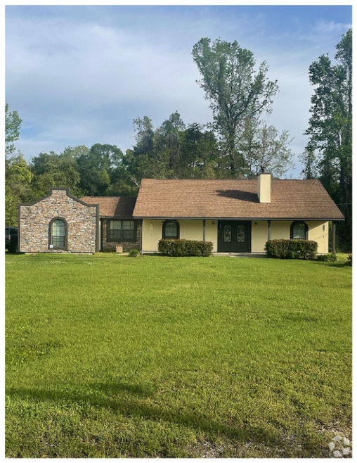 Building Photo - 1221 Old Evadale Rd