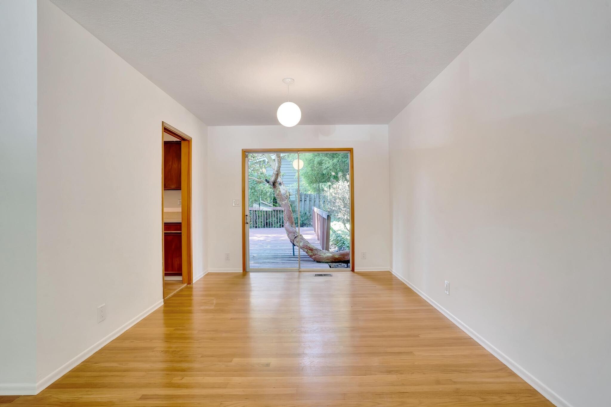 Dining Room - 1931 Mapleleaf Ct