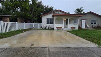 Building Photo - 1066 NW 112th St