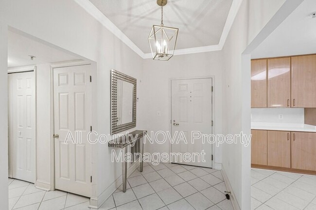 Building Photo - 11776 Stratford House Pl