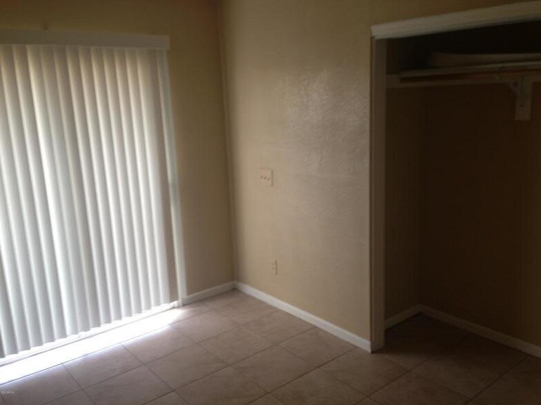 Building Photo - 235 N 93rd St