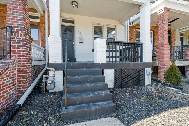 Building Photo - 251 16th St SE