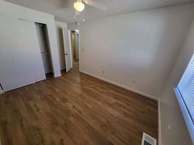 Building Photo - 401 Allouette Way