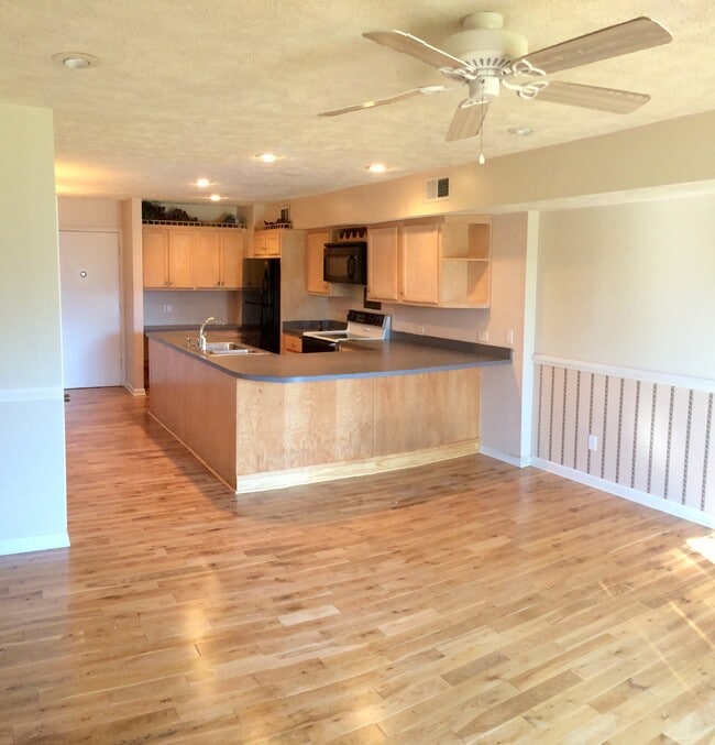 Condo 110 - 7 Foxfire Blvd