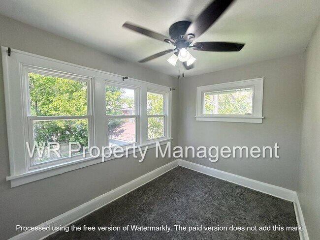 Building Photo - 3 Bed 1 Bath Home is West Toledo Library Neighborhood