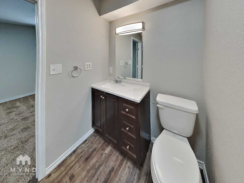 Building Photo - 1216 Franklin St