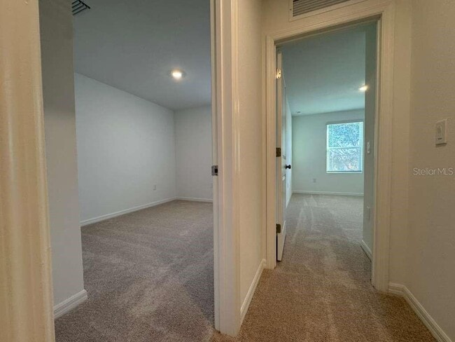 Building Photo - 7629 WATERSCAPE Dr