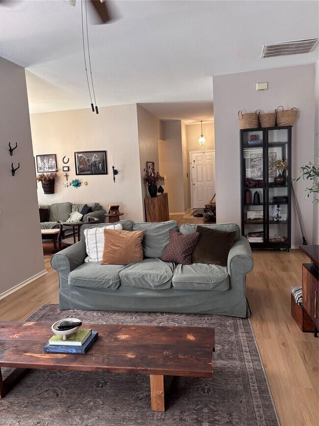 Building Photo - 14901 Sand Dollar Ct
