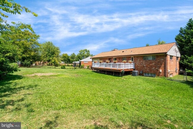 Building Photo - 3908 Melvern Pl