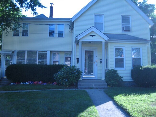 Primary Photo - 8 Morse Ave