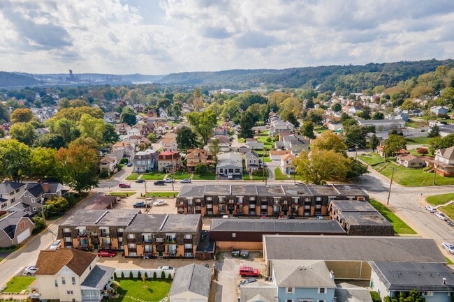 Building Photo - New 1 Bedroom 1 Bathroom apartment located in Beaver, PA!!