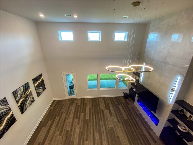 Building Photo - 10011 Serenity Grv Dr