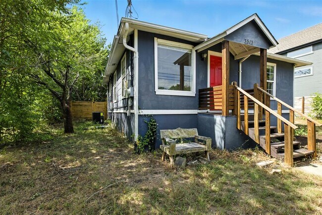 Building Photo - 3303 Dalton St