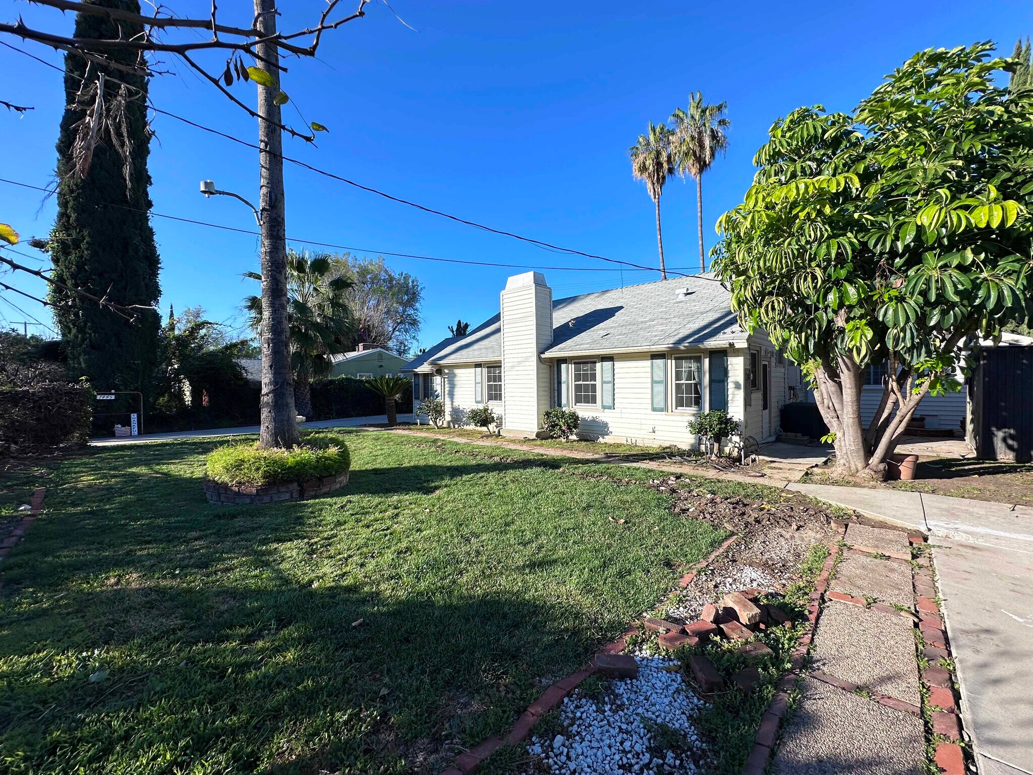 Building Photo - 7445 Orion Ave