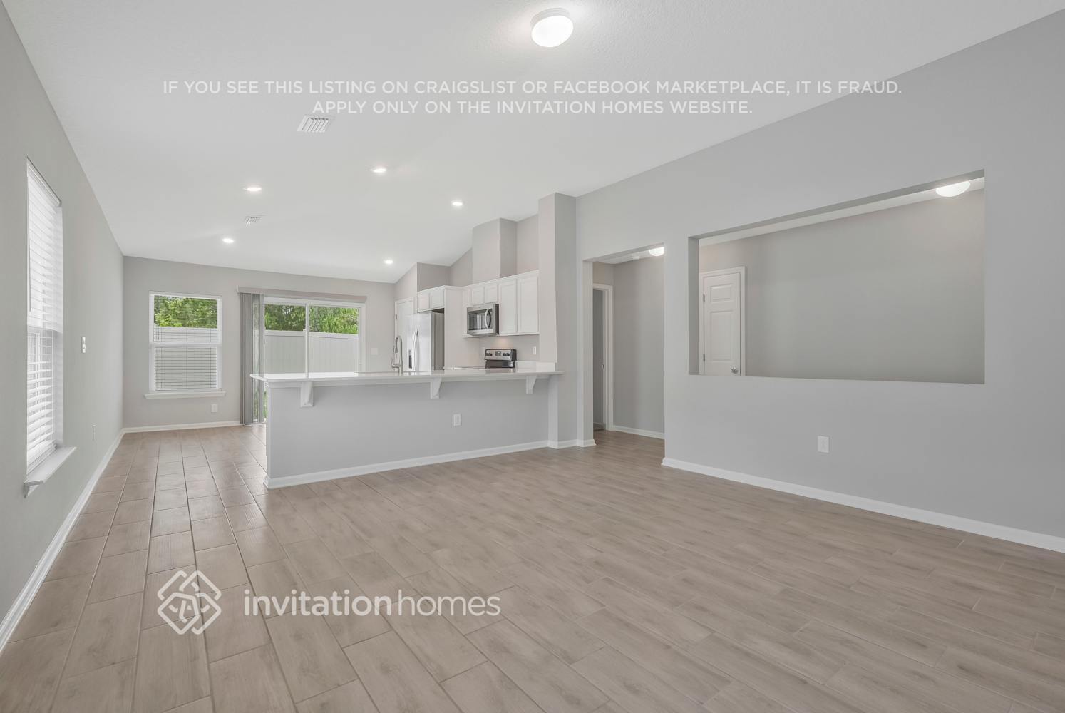 Building Photo - 207 Santorini Ct