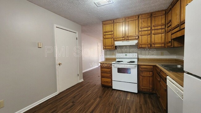 Building Photo - 634 Morton Ct