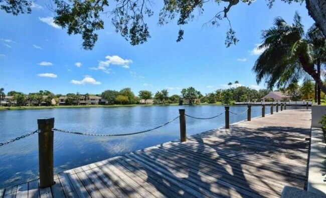 Building Photo - 3167 Cocoplum Cir