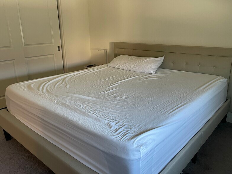 Building Photo - 27474 Basalt Way