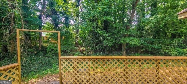 Building Photo - 2120 Fairways Ct