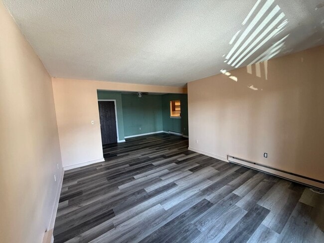 Building Photo - 1088 Dover, 203