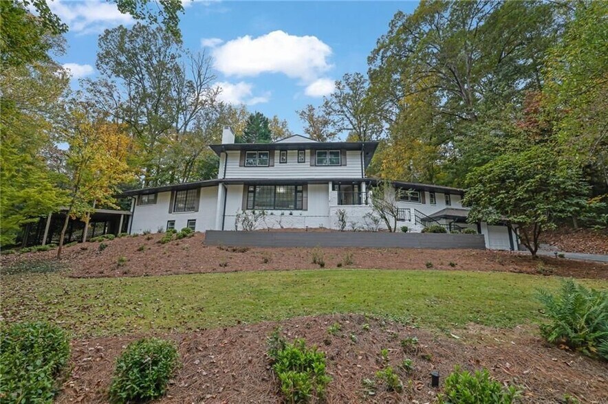 Building Photo - 3018 W Pine Valley Rd NW