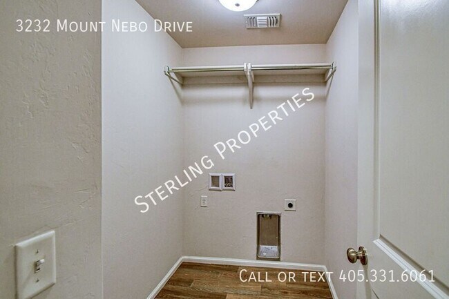 Building Photo - 3232 Mt Nebo Dr